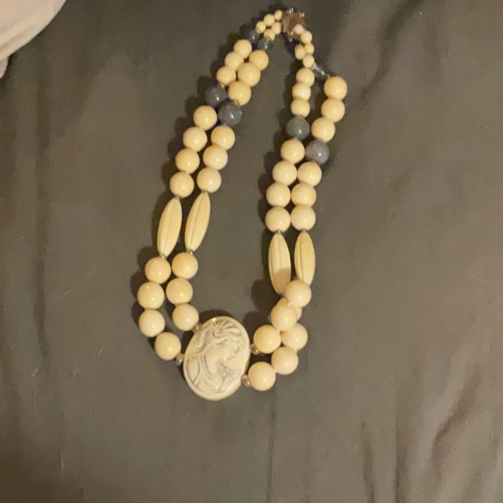 Grayish white necklace